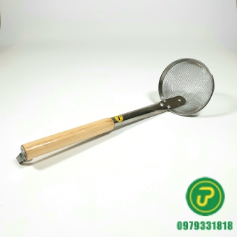 VỚT HỦ TIẾU 