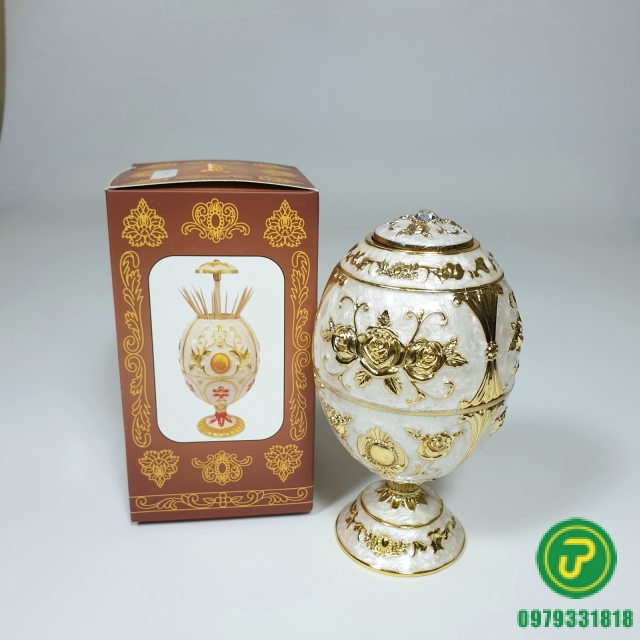 HŨ TĂM CÓ CHÂN KIM LOẠI