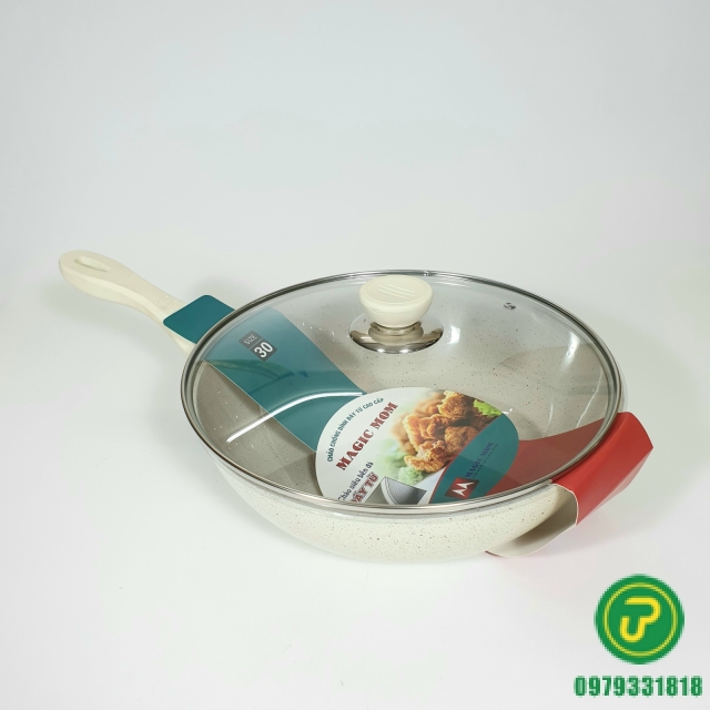 QUÁNH ĐÁ TỪ NẮP KIẾNG